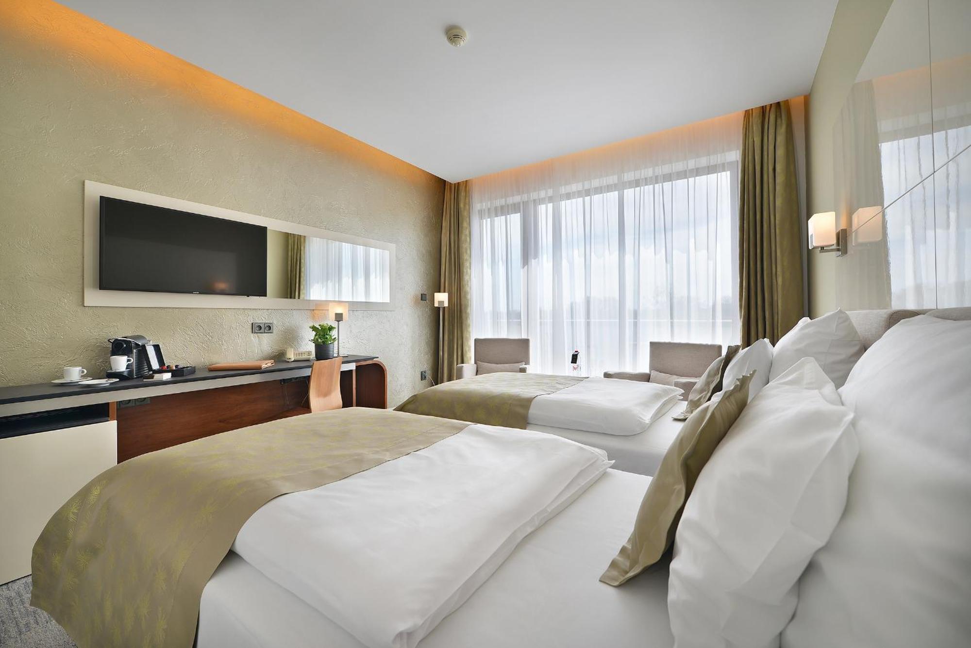 Wellness Hotel Diamant Hluboká nad Vltavou Eksteriør billede