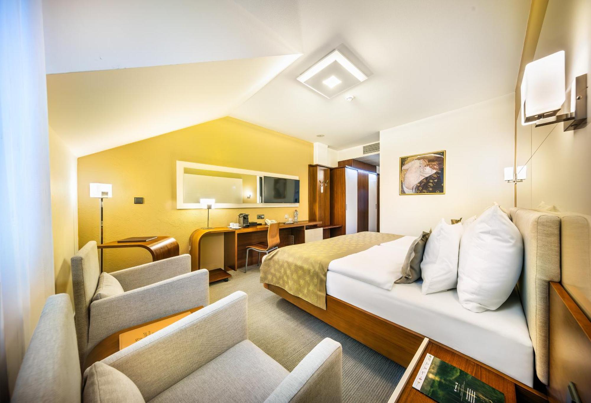 Wellness Hotel Diamant Hluboká nad Vltavou Eksteriør billede