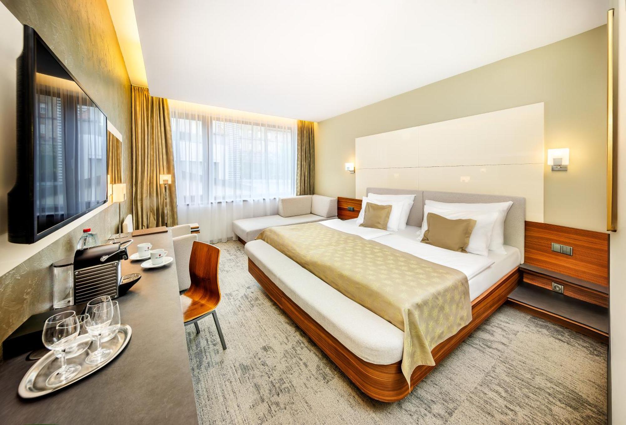 Wellness Hotel Diamant Hluboká nad Vltavou Eksteriør billede