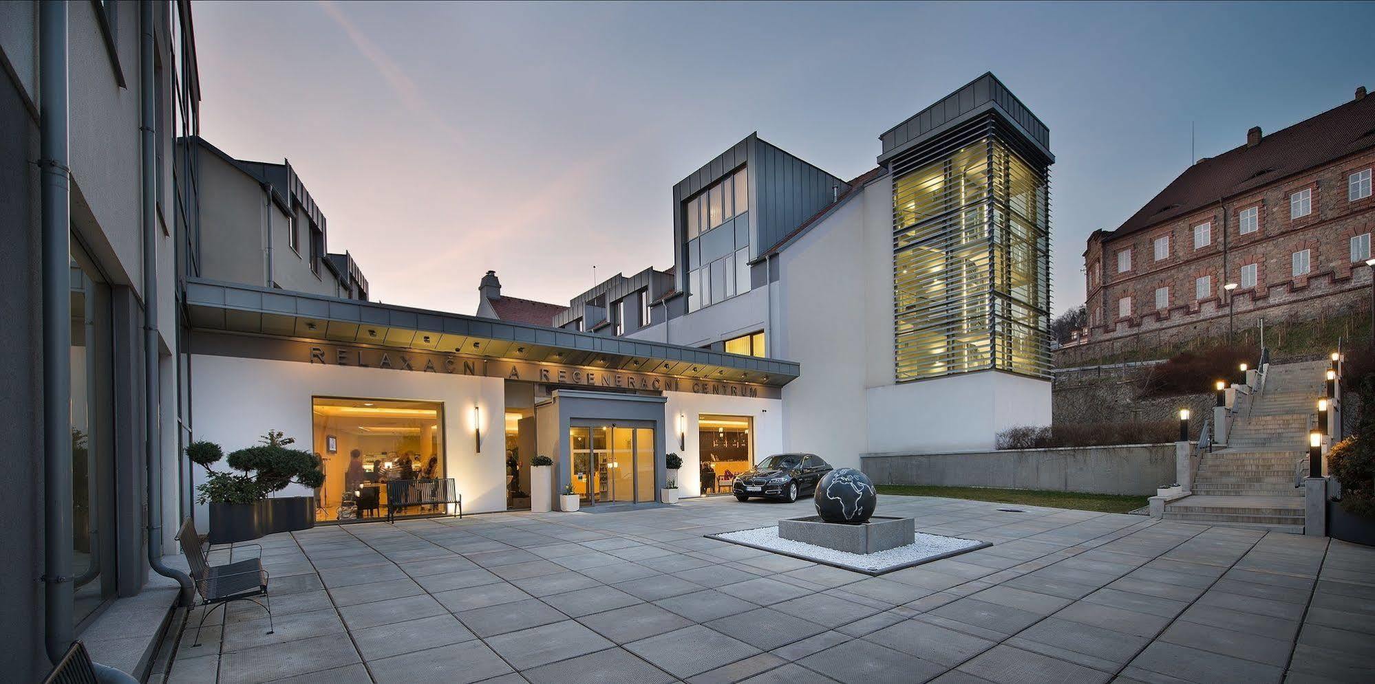 Wellness Hotel Diamant Hluboká nad Vltavou Eksteriør billede