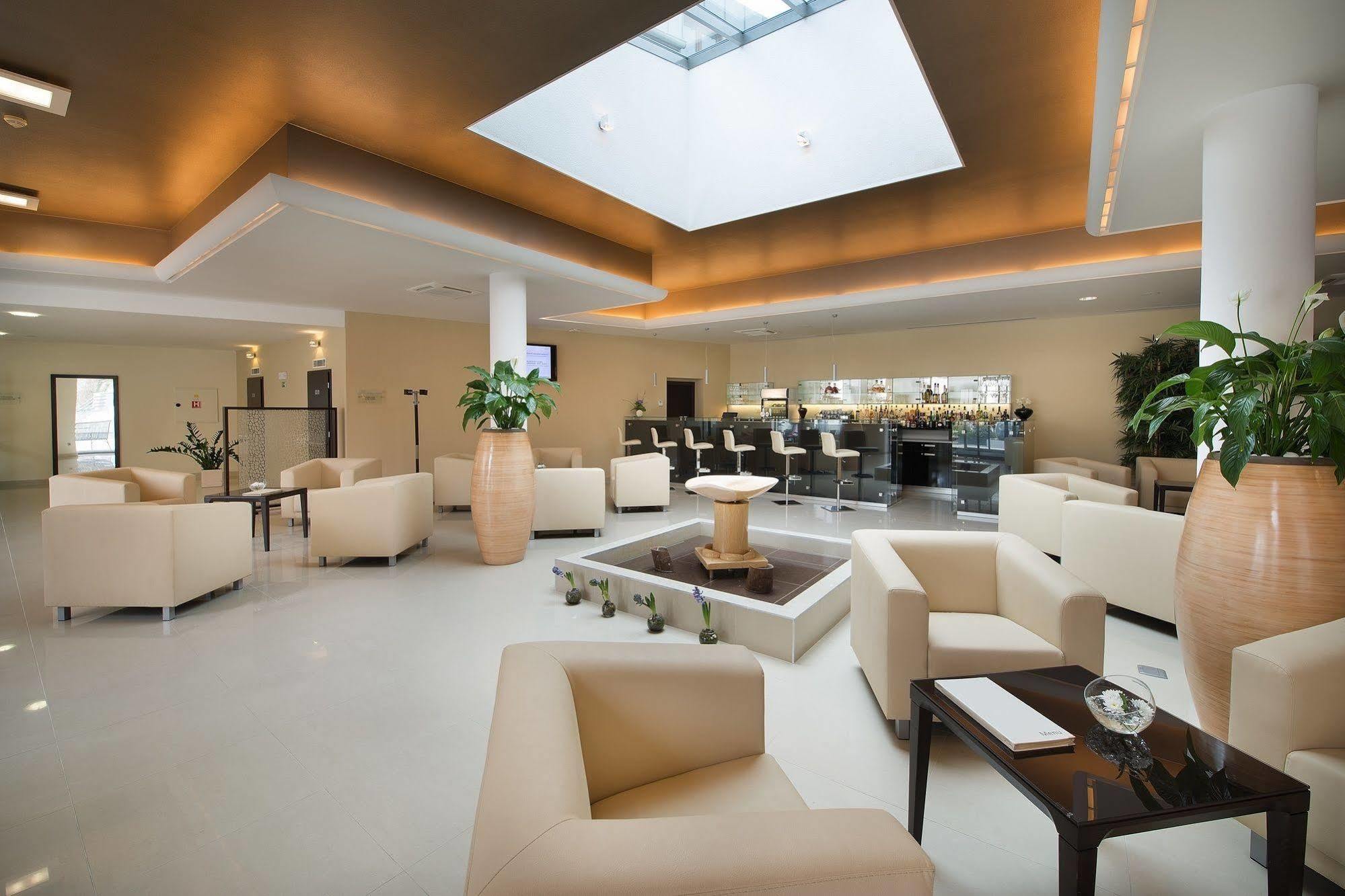 Wellness Hotel Diamant Hluboká nad Vltavou Eksteriør billede