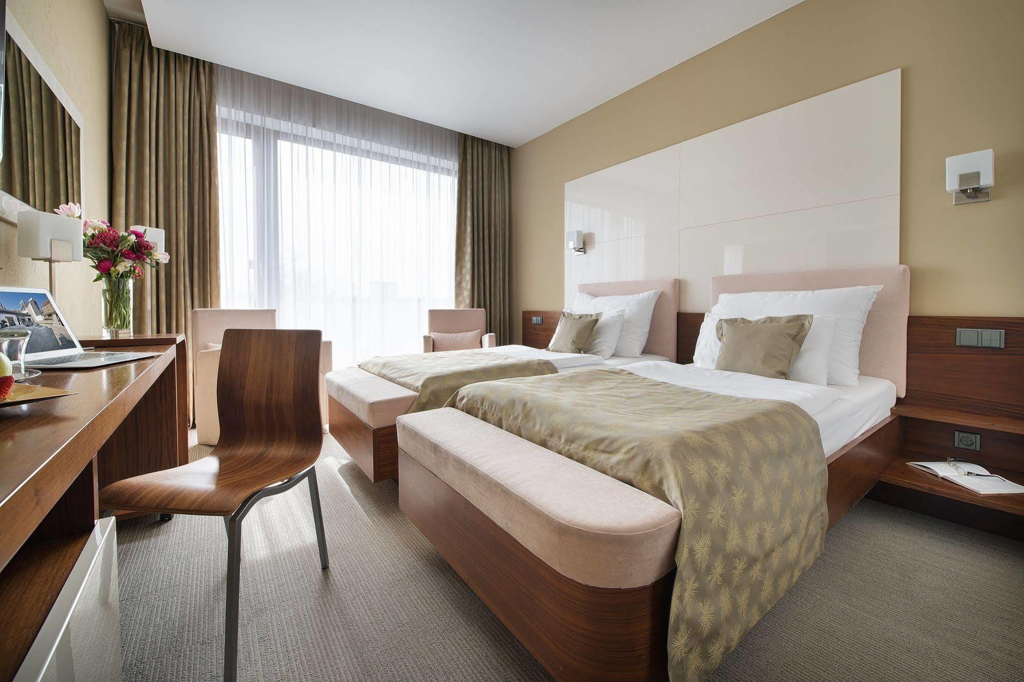 Wellness Hotel Diamant Hluboká nad Vltavou Eksteriør billede